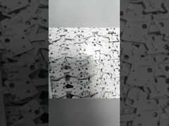 अच्छी गुणवत्ता वाले एल ई डी के साथ अपनी आवश्यकताओं के अनुसार डिजाइन पीसीबी अनुकूलित